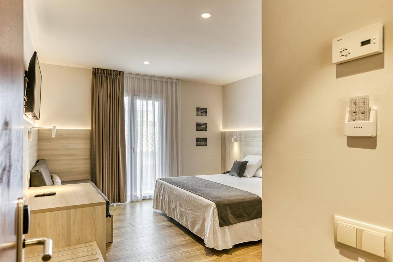 Hotel Emporium - Adults Only 3*